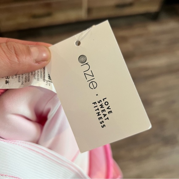 ONZIE LSF Block Leotard – Move Pink - Picture 5 of 8